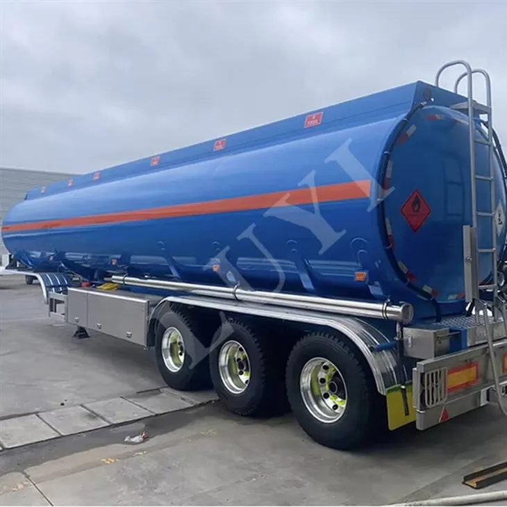 3-osovinska poluprikolica cisterna sa 7 odjeljaka od 40.000 litara